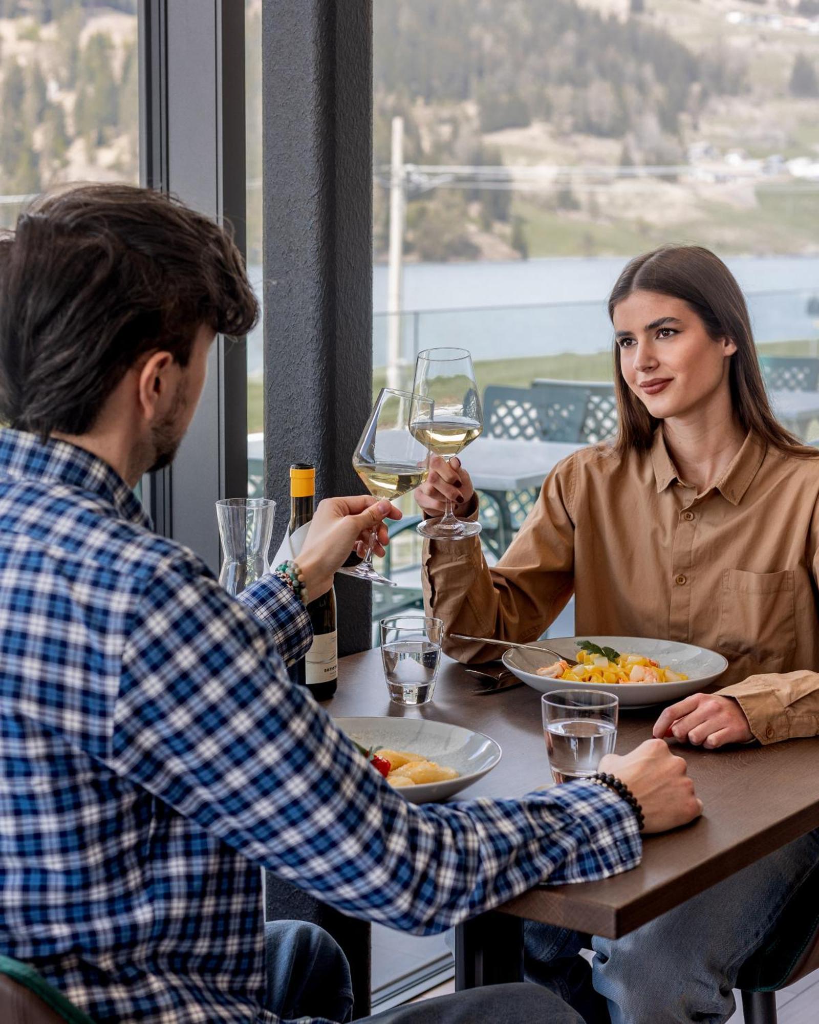 Gasthof Alpenrose San Valentino alla Muta Eksteriør billede